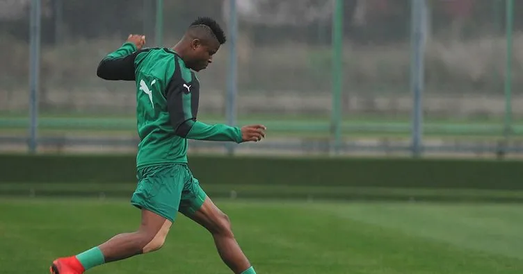 Bursaspor’da Mikel Agu sevinci