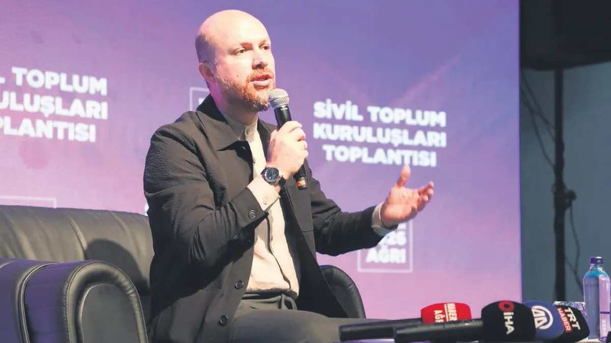 Necmeddin Bilal Erdoğan, Türkiye'nin eğitimdeki başarısını vurguluyor