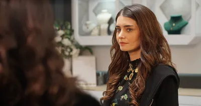 Sefirin Kızı’nın Menekşe’si Tülin Yazkan herkesi kendine hayran bıraktı! Sefirin Kızı dizisinin güzel oyuncusu Tülin Yazkan’ı bir de böyle görün...