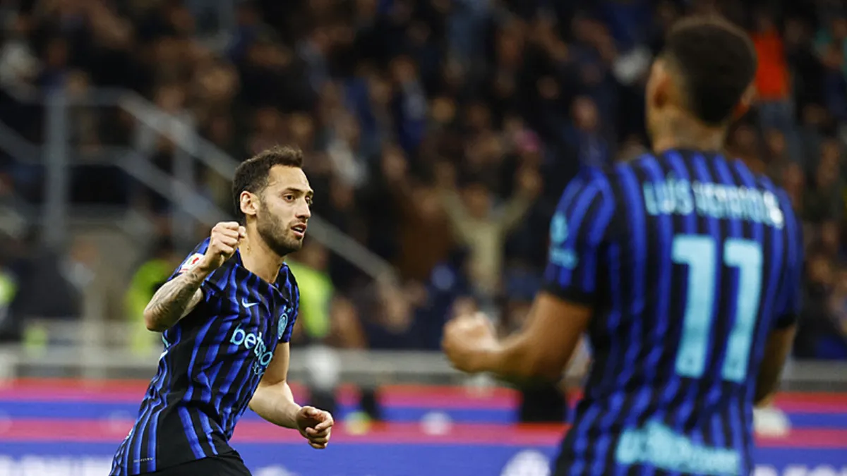 Inter’i İtalya Kupası’nda finale Hakan Çalhanoğlu taşıdı! Inter’i İtalya Kupası’nda finale Hakan Çalhanoğlu taşıdı!