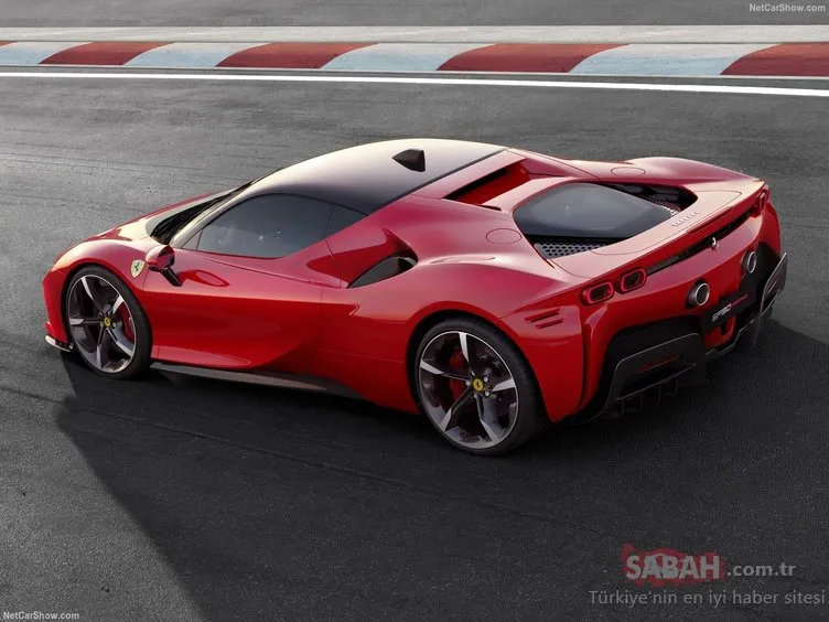 Ferrari SF90 Stradale sonunda tanıtıldı! İlklere imza atan Ferrari SF90 Stradale neler sunuyor? İşte özellikleri...