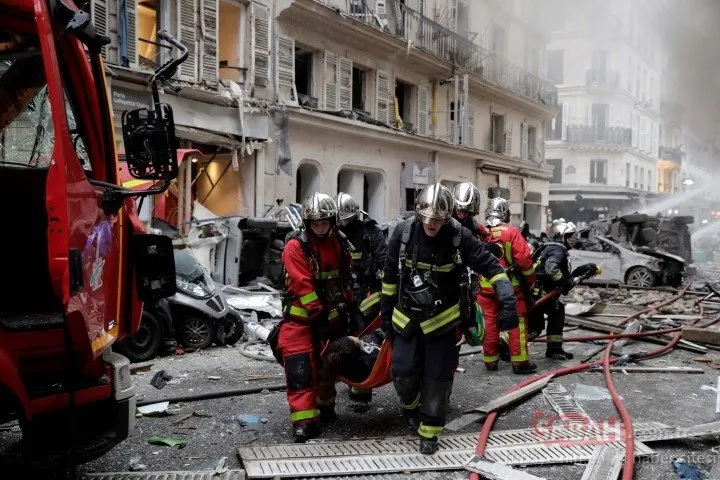 Son dakika haberi: Fransa’nın başkenti Paris’te patlama meydana geldi!