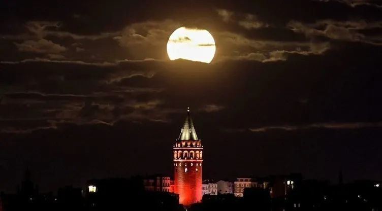 İSTANBUL KANLI AY ile ilgili görsel sonucu