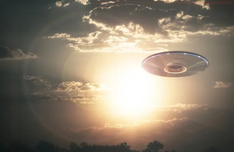 NASA UFO görüntülerini paylaştı! ’Varlığını kabul etmemiz gerek’