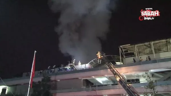 Zeytinburnu’nda iş merkezinin çatı katında yangın | Video