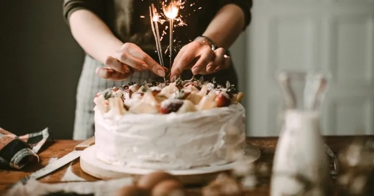 Rüyada doğum günü kutlamak ne anlama gelir? Rüyada doğum günü pastası