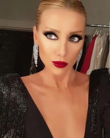 son dakika haberi gulsah saracoglu nun kufurler yagdirdigi eski sevgilisi konustu doya doya moda jurisi gulsah saracoglu canli yayinda agzini bozmustu son dakika magazin haberleri
