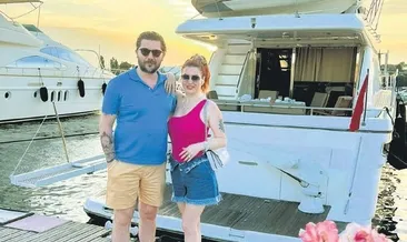 Hediye yata bol öpücük