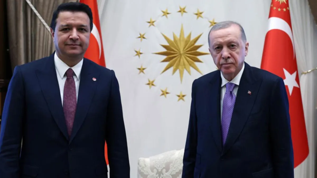 Başkan Erdoğan, Saadet Partisi Genel Başkanı Arıkan'ı kabul etti Başkan Erdoğan, Saadet Partisi Genel Başkanı Arıkan'ı kabul etti