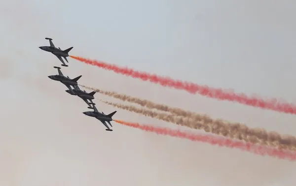 'Türk Yıldızları' nefes kesti