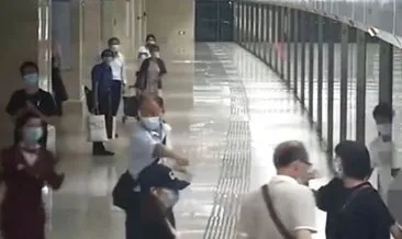 Çin’de korku dolu anlar! Bebek metro raylarına böyle düştü