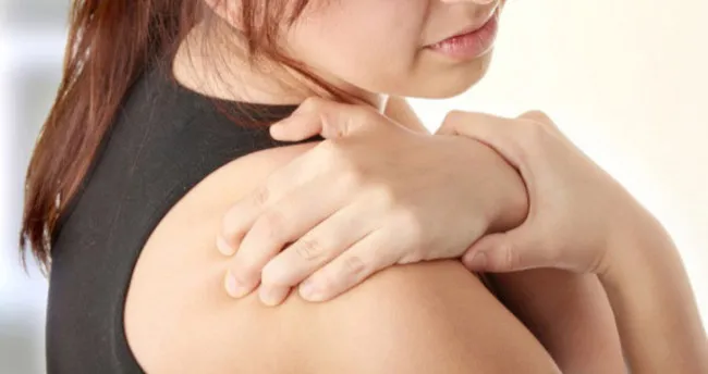 Omzunuzun Ustune Yatamiyor Musunuz Hic De Hafife Alinacak Bir Durum Degil Saglik Haberleri Omzunuzun Ustune Yatamiyor Musunuz Hic De Hafife Alinacak Bir Durum Degil Saglik Haberleri