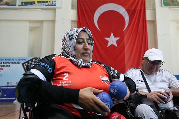 4-yasinda-felc-kaldi-49-yasinda-turkiye-boccia-sampiyonu-oldu-iste-ilham-veren-o-hikaye-1758004810615.jpeg
