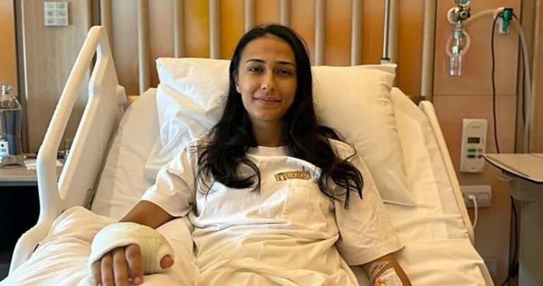 Simge Aköz, elinden operasyon geçirdi