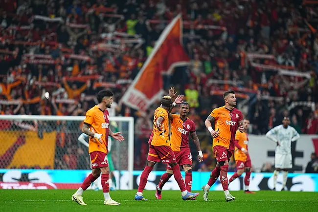 ziraat-turkiye-kupasinda-yari-final-heyecani-konyaspor-galatasaray-macinin-muhtemel-11leri-belli-oldu-1745313727081.jpg