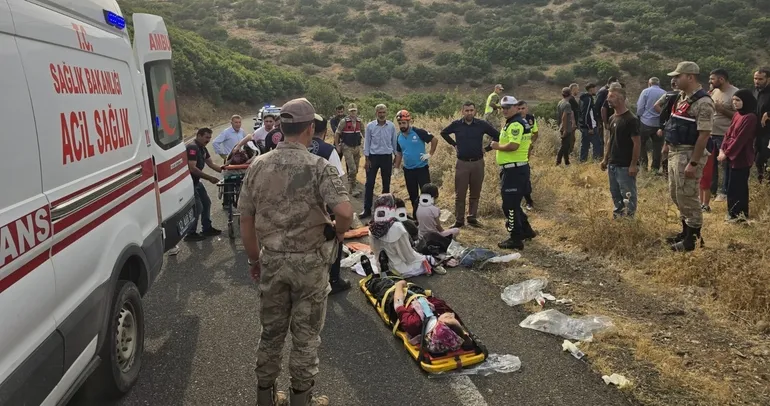 Bingöl’de trafik kazası! 10 yaralı