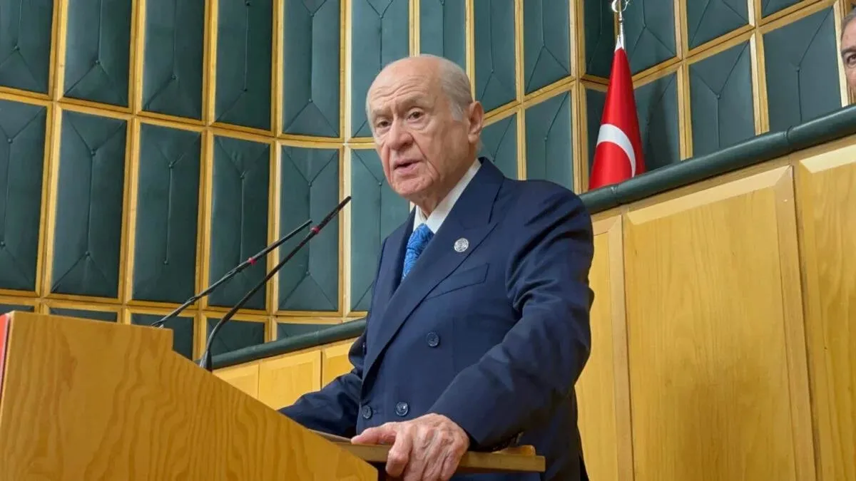 MHP Genel Başkanı Devlet Bahçeli, hazine yardımının milletvekili sayısına göre dağıtılması gerektiğini belirtti.