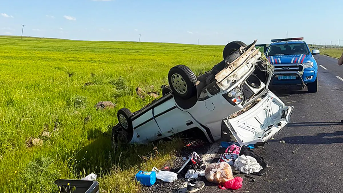 Şanlıurfa’da otomobil takla attı: 5 yaralı Şanlıurfa’da otomobil takla attı: 5 yaralı