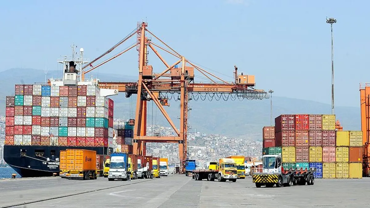 Türkiye transit ticaret merkezi olacak! Yeni vergi düzenlemesindeki kritik detay… Türkiye transit ticaret merkezi olacak! Yeni vergi düzenlemesindeki kritik detay…