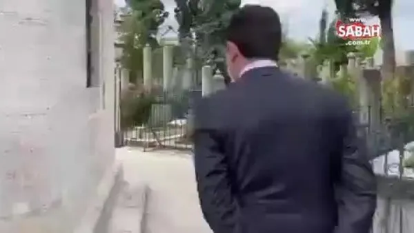 CHP’li Ekrem İmamoğlu’nun ciddiyetsiz türbe ziyareti tepki çekti | Video