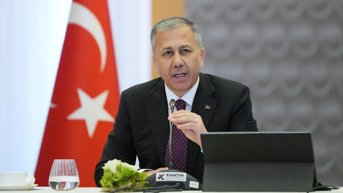 İçişleri Bakanı Yerlikaya'dan Gençlere Kritik Uyarı: Dijital Dünyada Bilinçli Olun, Sahte İçeriklere Karşı Dikkatli Davranın!