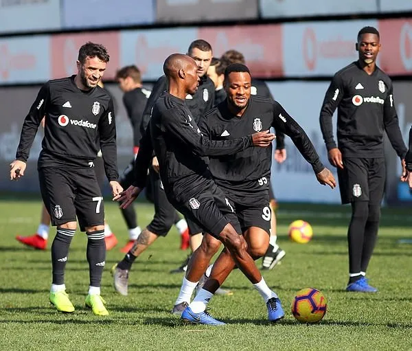 Beşiktaş transfer haberi: Vida gidiyor, Lemos geliyor