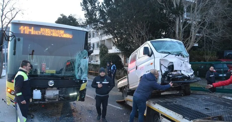 Beykoz’da İETT otobüsüyle kamyonet çarpıştı:3 yaralı