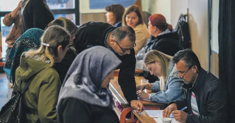 Çifte vatandaşlar sandık başında