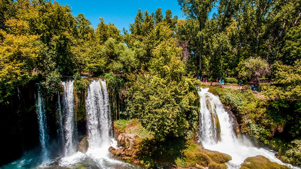 Antalya Şelaleleri: Düden, Kurşunlu ve Manavgat Gezisi Planı (2026)