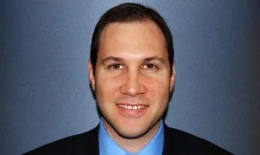 Robert Schneider kimdir?