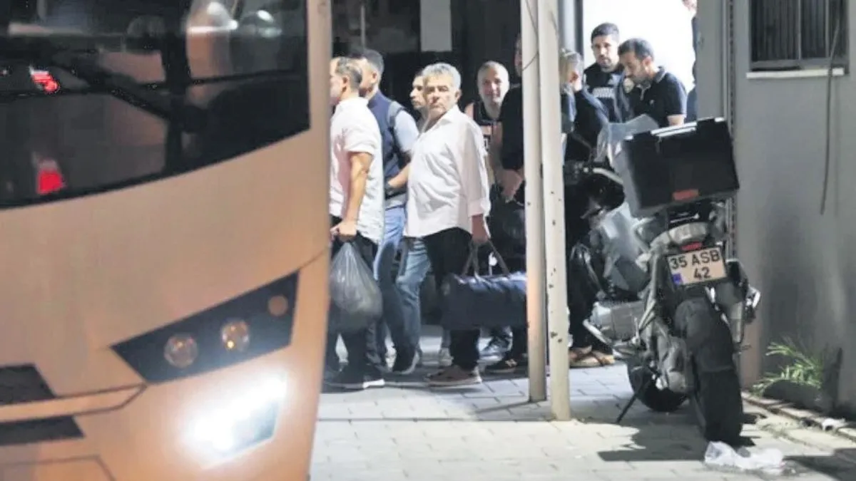 Rüşvet soruşturmasında 47 şüpheli adliyede