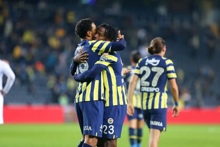 Son dakika Fenerbahçe haberleri: Fenerbahçe’ye müjdeli haber geldi! Cristiano Ronaldo ‘evet’ dedi: Yıldız isim imzayı atıyor…