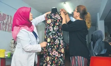 Kendi kıyafetlerini kendileri dikiyor