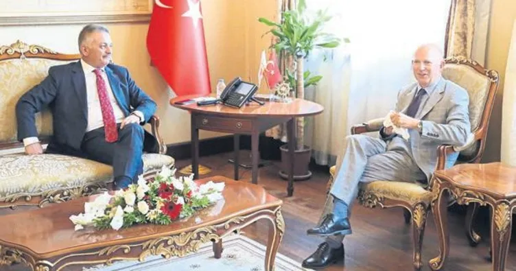 İngiltere’den övgü geldi