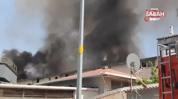 Sultangazi'de ayakkabı imalathanesinin deposunda yangın