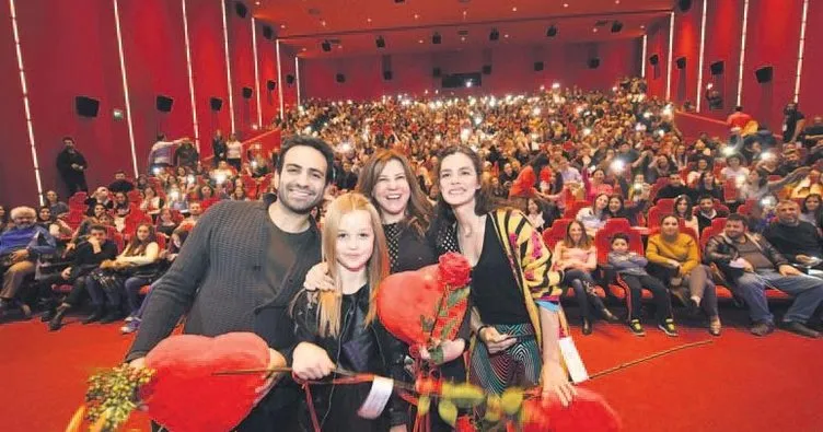 Yılın aşk filmi İzmir’i ağlattı