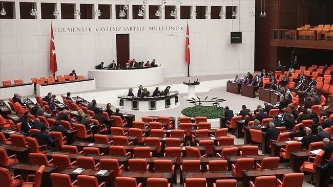 SON DAKİKA... Adalet Bakanı Yılmaz Tunç duyurdu: Yol kesene 3 yıl, düğünde ateş açana 5 yıla kadar hapis!