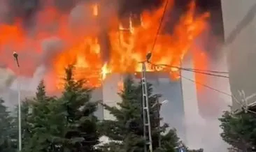Son dakika: Küçükçekmece’de Yeni Akit Gazetesi binasında yangın
