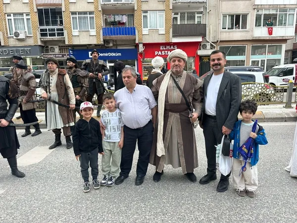 fetih-ruhu-edirnede-yeniden-canlandi-tarihi-yuruyus-1778955179635.jpg
