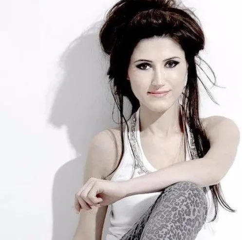 Ferhat Göçer’le ‘Kalp Kalbe Karşı’ demişlerdi… Aslı Güngör’ün yıllar sonraki haline inanamayacaksınız! ‘Hala 20’li yaşlarında’