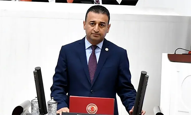 Çukurova Belediye Başkanı Soner Çetin Özgür Özel’e çok sert çıktı: 31 Mart’ta Türkiye ona bay bay diyecek!