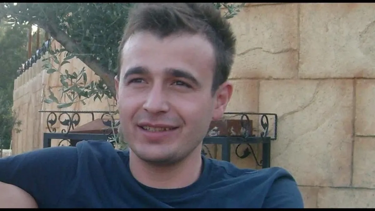 Niğdeli Şehit Burak Özkan’ın Baba Ocağına Bayraklar Asıldı Niğdeli Şehit Burak Özkan’ın Baba Ocağına Bayraklar Asıldı