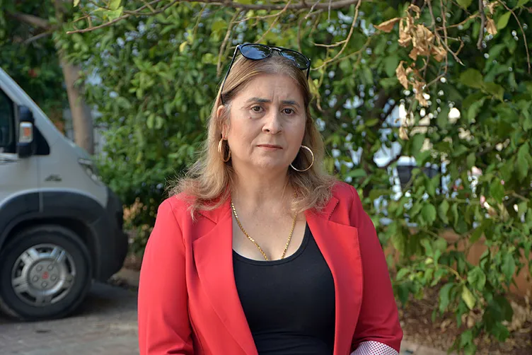 Adana’da korkutan anlar: Çocuklara para verip çok tatlısınız diyen şüpheli aranıyor!