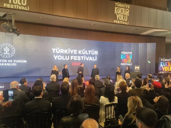 turkiye-kultur-yolu-festivalinin-dorduncusu-adanada-portakal-cicegi-karnavali-ile-birlikte-baslayacak-1711361982665.jpg