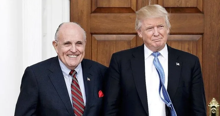Trump’ın avukatı Rudy Giuliani’nin New York’ta avukatlık lisansı askıya alındı