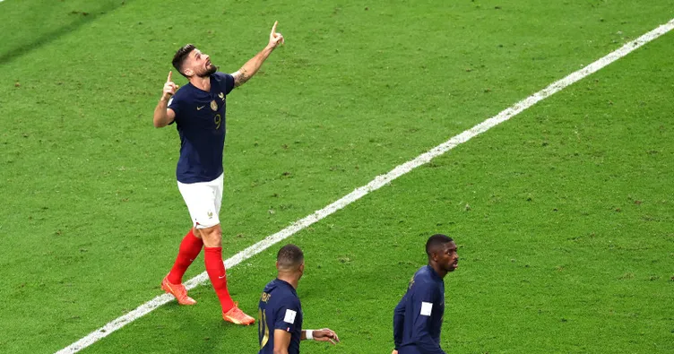 Olivier Giroud, Thierry Henry’i yakaladı