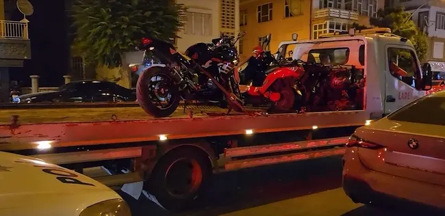 karamanda-trafik-kurallarina-uymayan-401-motosiklete-ceza-yazildi-1755680257233.jpg Karaman’da 966 motosiklet denetlenirken 401 sürücüye ceza yazıldı