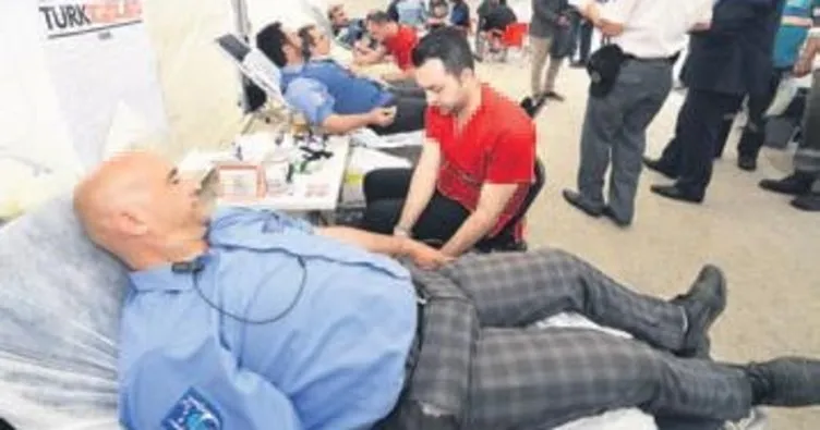 EGO personelinden Kızılay’a kan bağışı