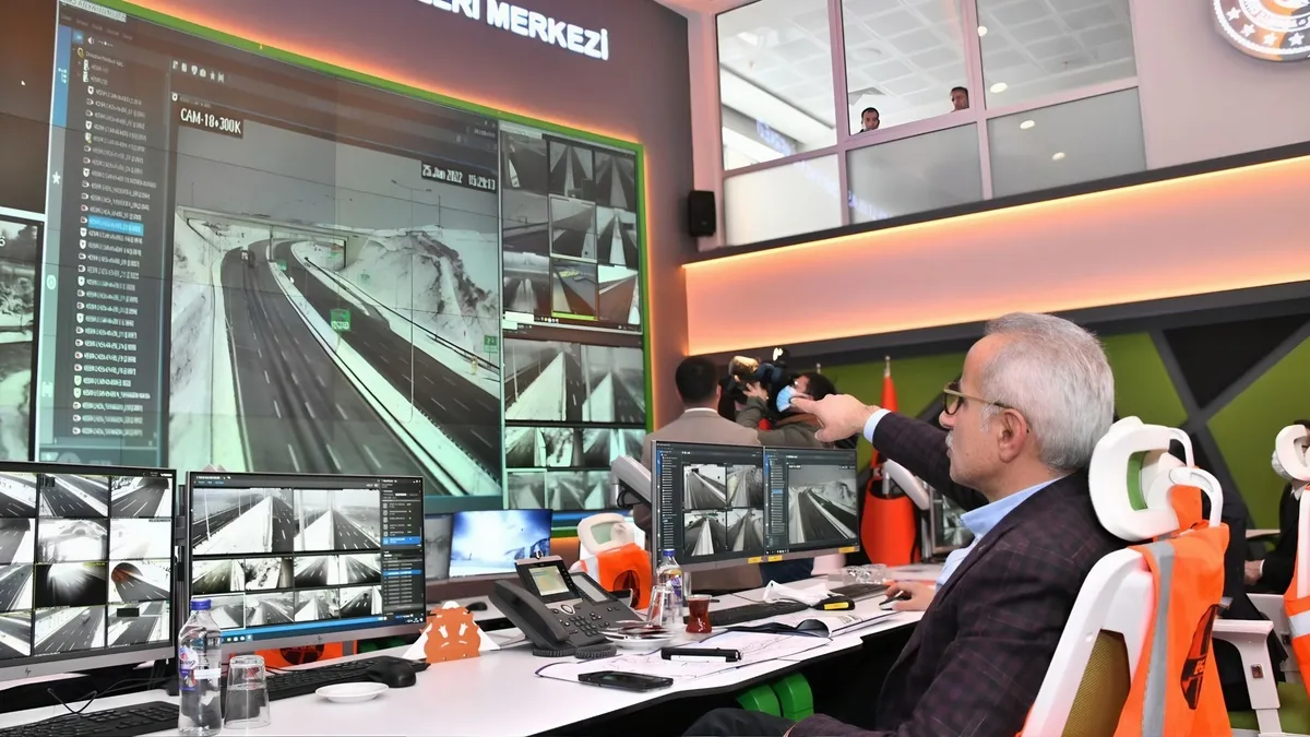 Avcılar gişelerinde serbest geçiş dönemi başladı Avcılar gişelerinde serbest geçiş dönemi başladı