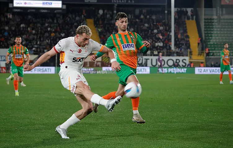 Son dakika: Alanyaspor - Galatasaray maçının devre sonunda gerginlik! Okan Buruk ve hakem Yasin Kol...